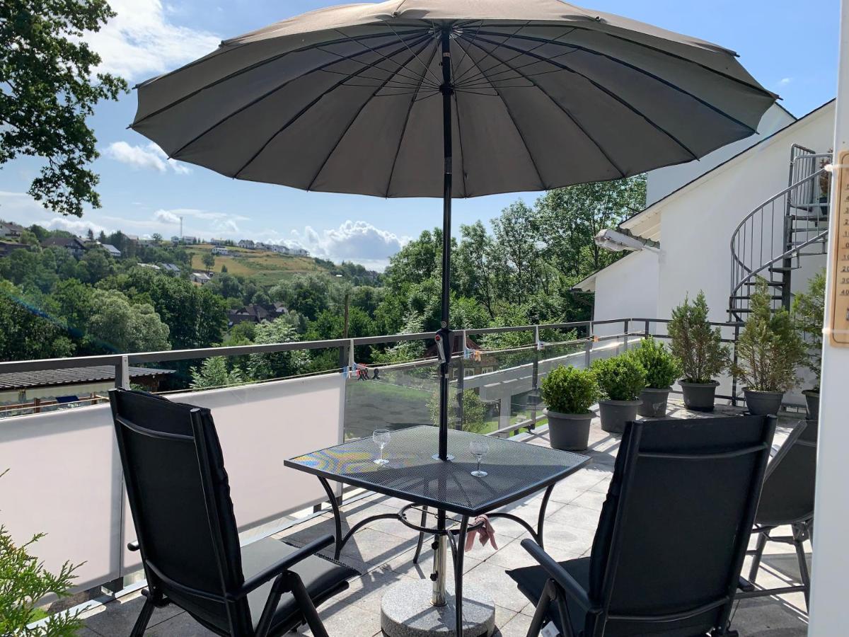 Pino24 Comfort Und Pino24 Petit Apartment Hallenberg